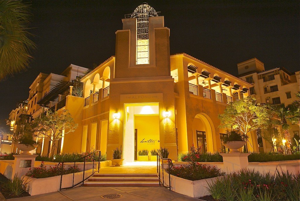 Warm, soft glows surround The Alfond Inn when night falls. All Images © Dale Sanders 2014 – www.DaleSandersPhotos.photoshelter.com 