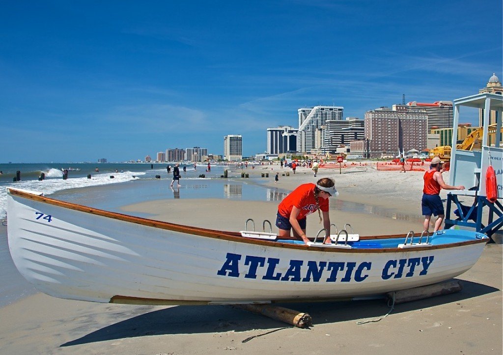 Waves break along a brilliant backdrop at the Atlantic City Seashore. Image Credit © Dale Sanders 2014.