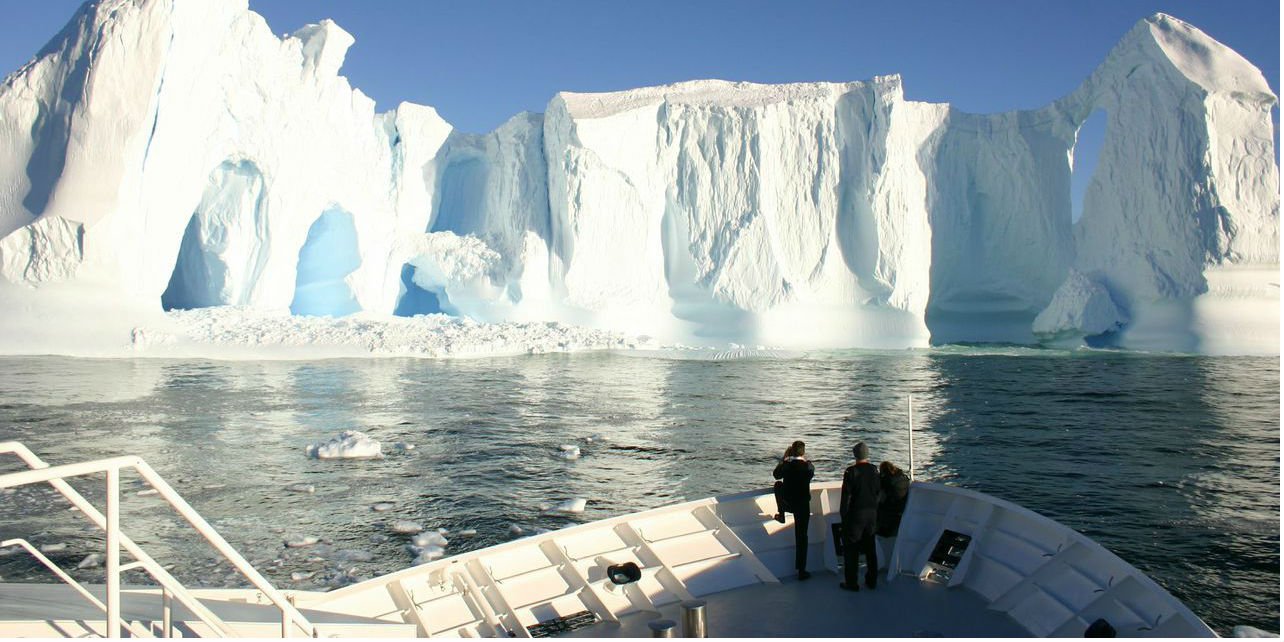 Charter Luxury Private Yacht To Explore Antarctica