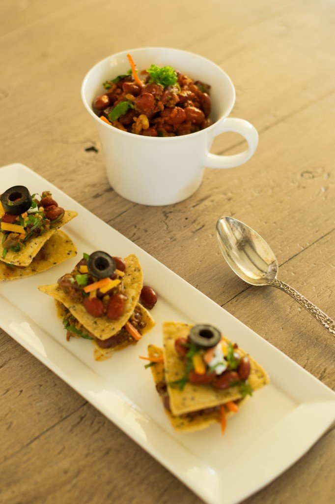 Veggie-Chili-and-Skinny-Nachos