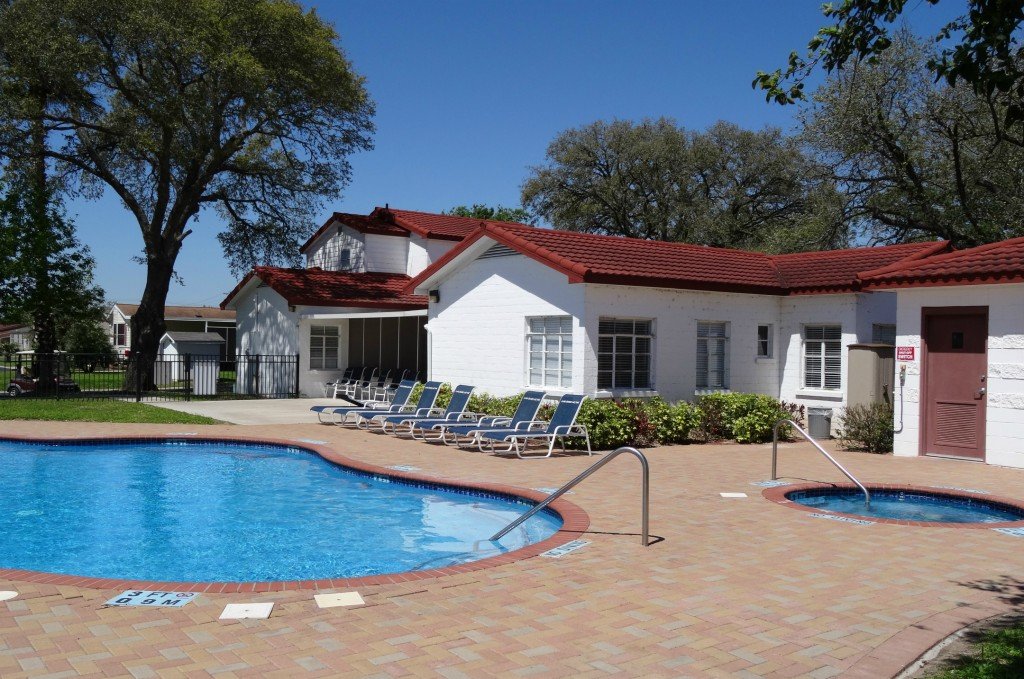 One of four swimming pool & hot tub combinations