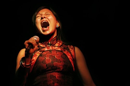 Riveting throat-singing performance by Tanya Tagaq