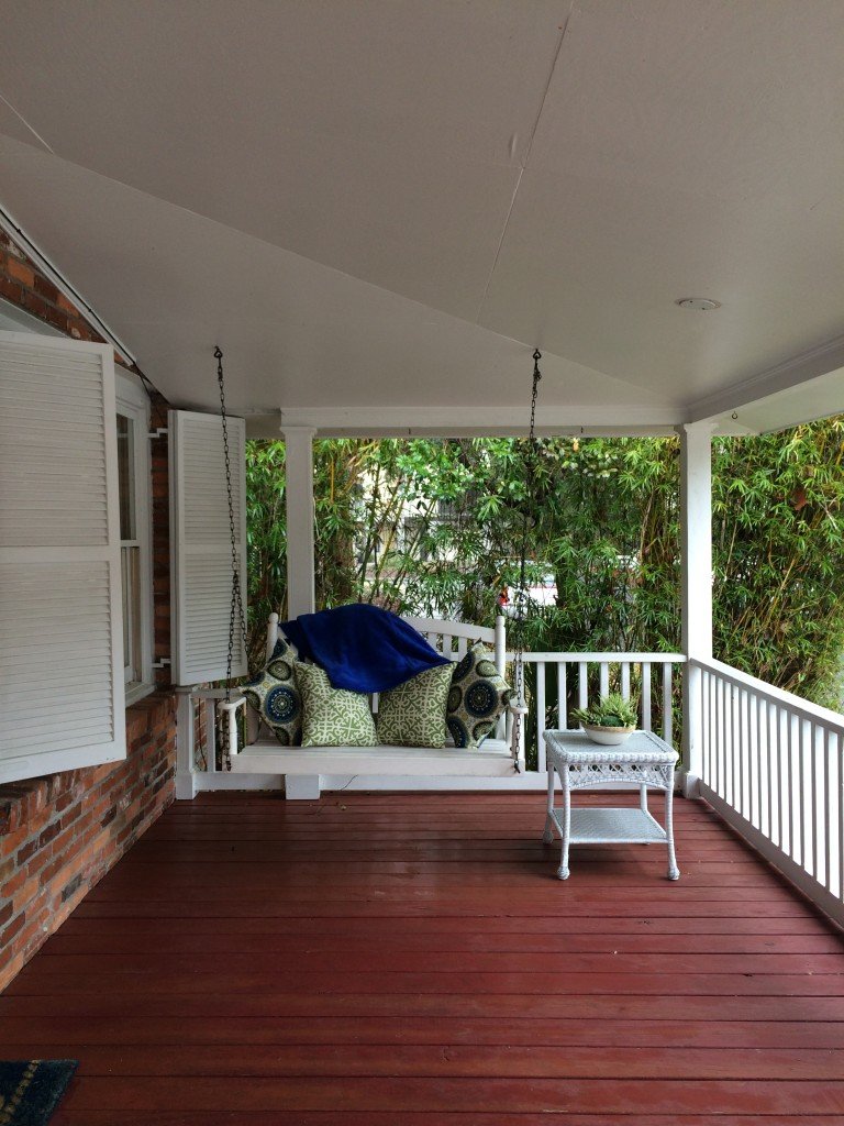 Front porch of the Royal Treatment Cottage.