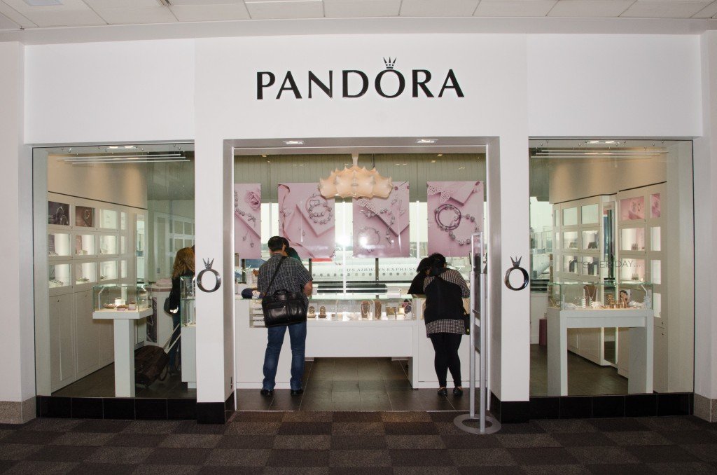Pandora shop at PHL