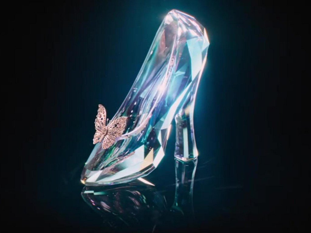 Glass slipper, Image courtesy of Fandango