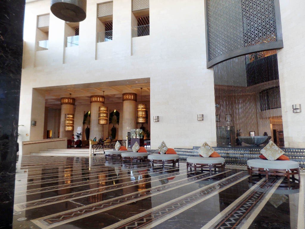 An Impressive Beginning- The Dubai Raffles Lobby 