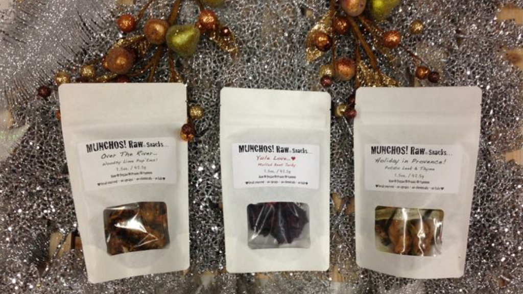 Diet-Friendly Holiday Snacks from MUNCHOS!
