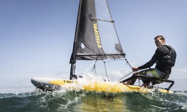 Father’s Day Sailboat That Will Fit Into His Car