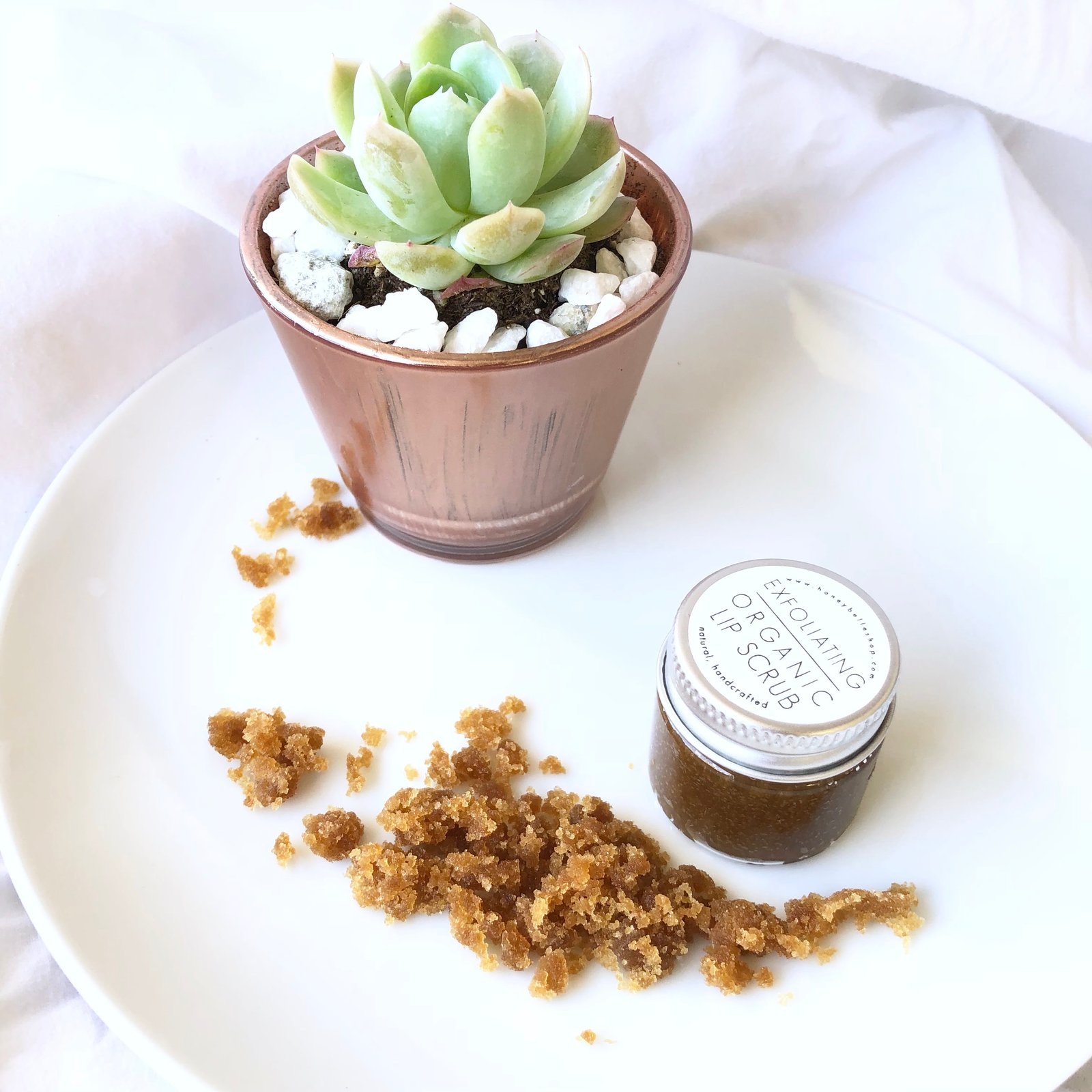 honey belle organic lip scrub