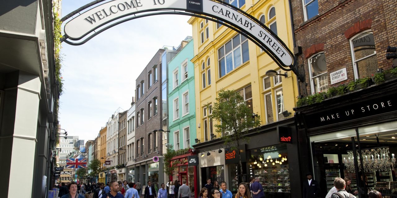 North American Visitors Drive Record Tourism in London