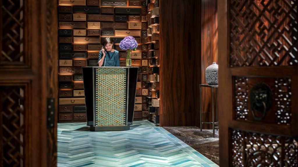 Four Seasons Singapore concierge