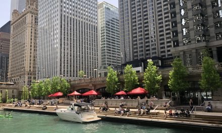 River Cruise Showcases Chicago’s Gems