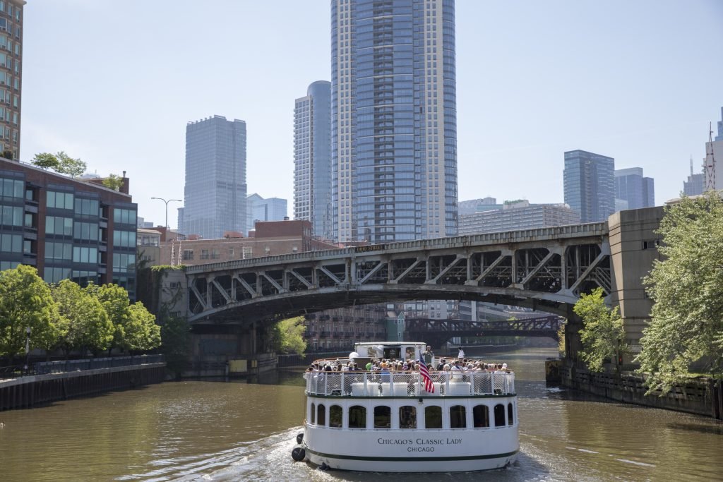 Image courtesy of Chicago’s First Lady Cruises