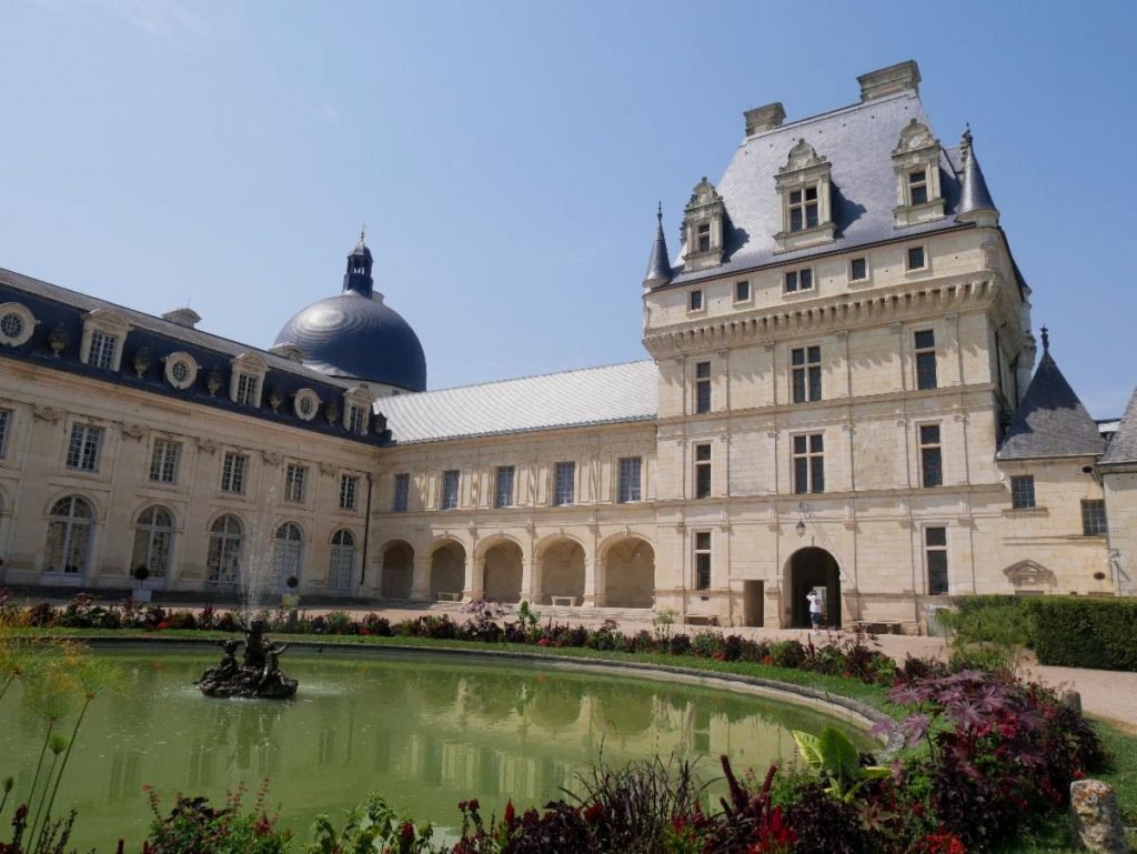 Château de Valençay is one of the 22 major sites of the Loire Valley (© V. Treney - CRT Centre-Val de Loire)