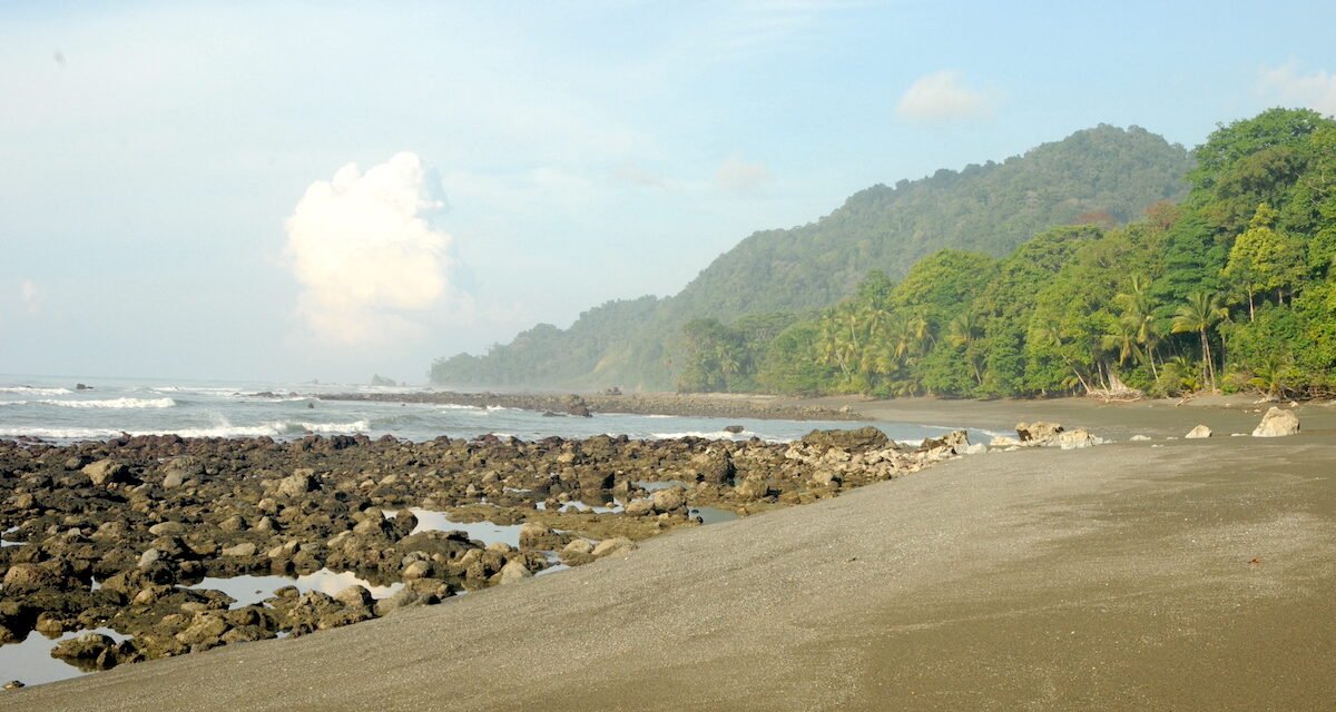 5 best experiences to enjoy during a Costa Rica Yacht Charter
