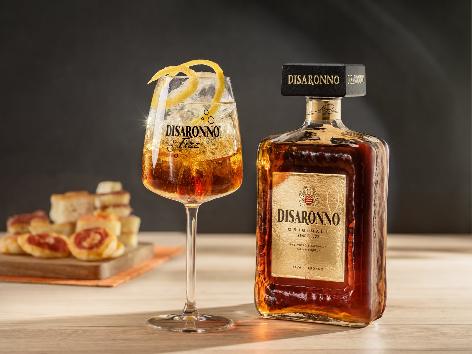 Endless Dolce Vita with Disaronno Originale and Q Mixers