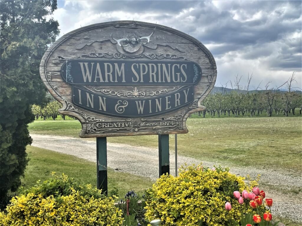 Welcome to Warm Springs Inn and Winery