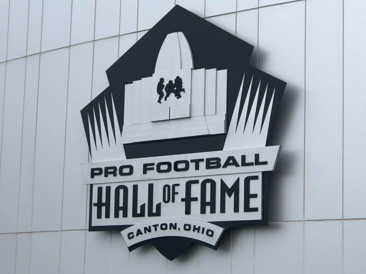 New exhibit at Pro Football Hall of Fame shines light on women’s ...