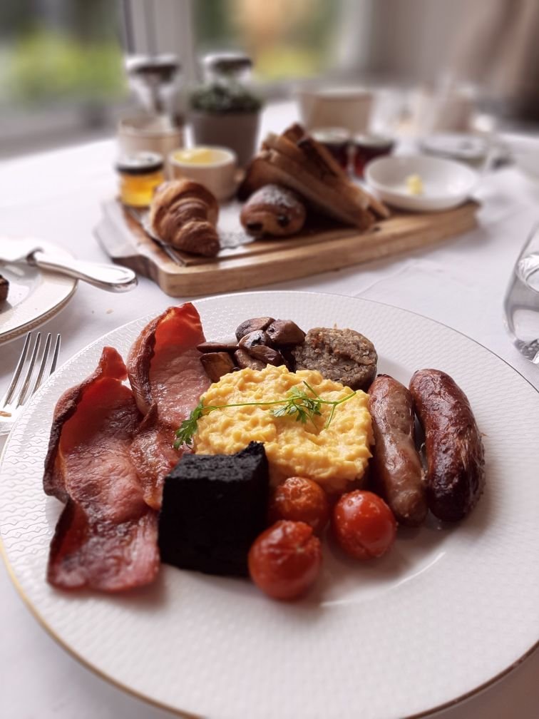 The full Irish breakfast won't leave you hungry. Photo by Michael J. Solender