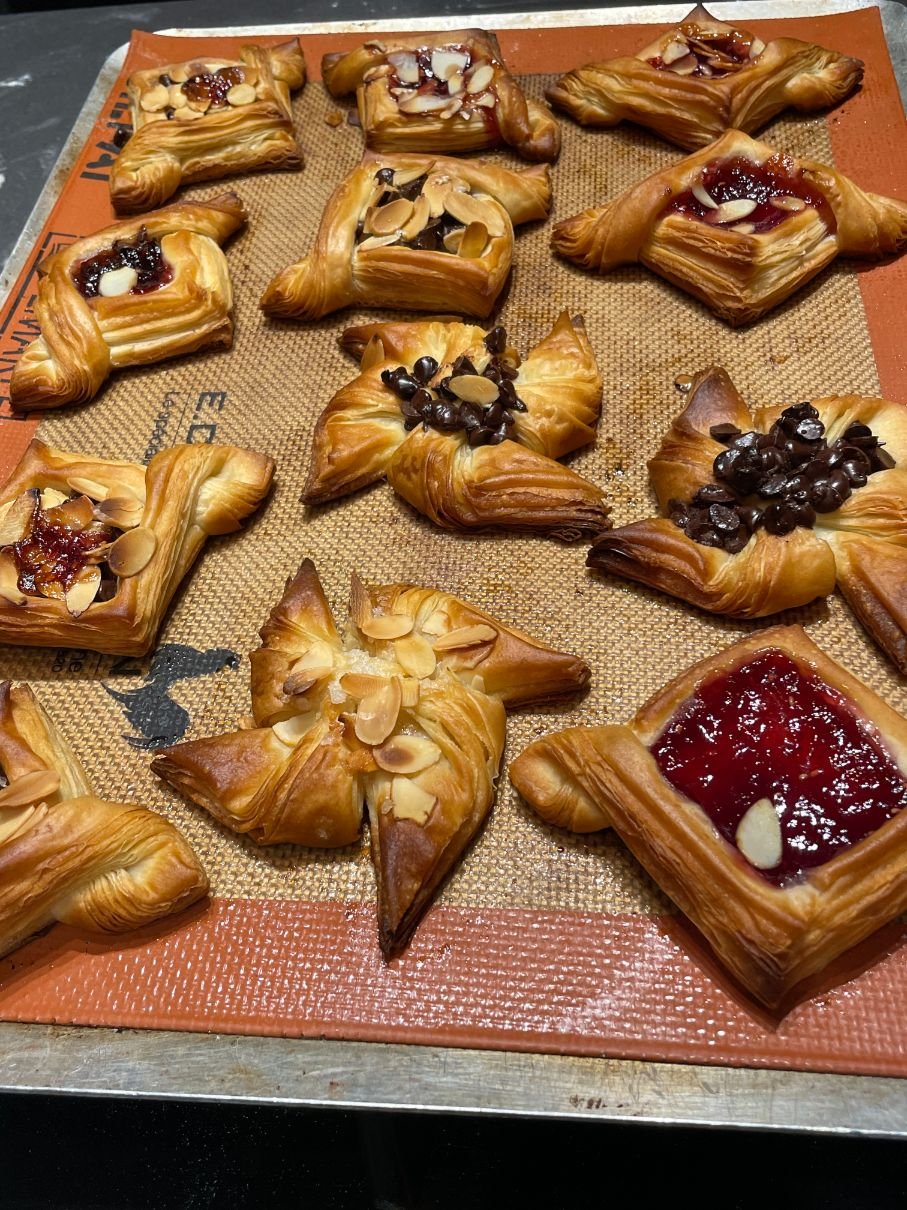 Croissant making class in Paris 