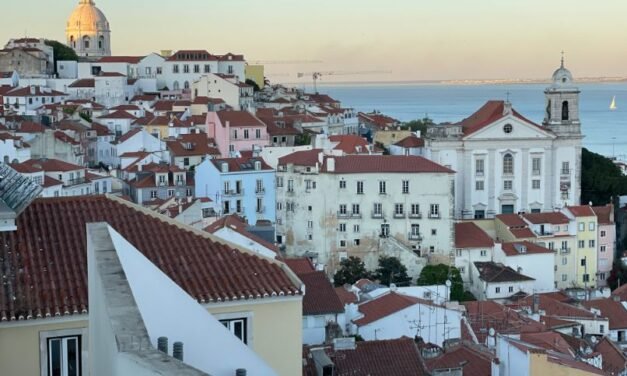 Explore the exciting highlights of Lisbon and Sintra on a four-day self-guided tour