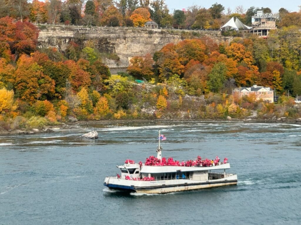 Maid of the Mist plies the river