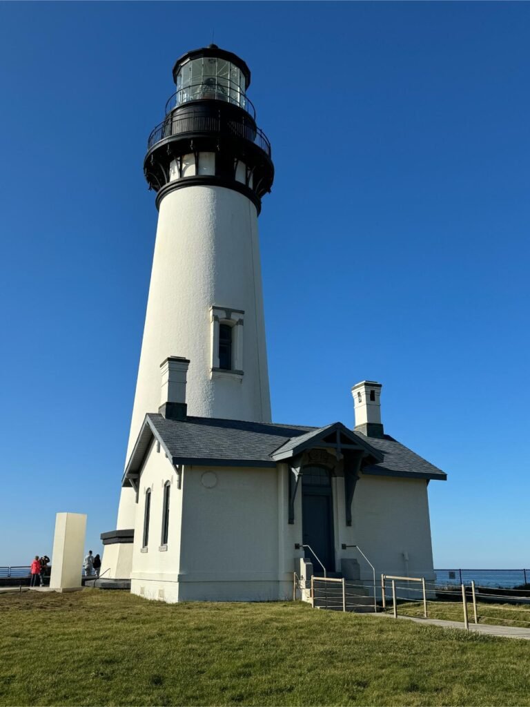 Yaquina Bay Lighthouse