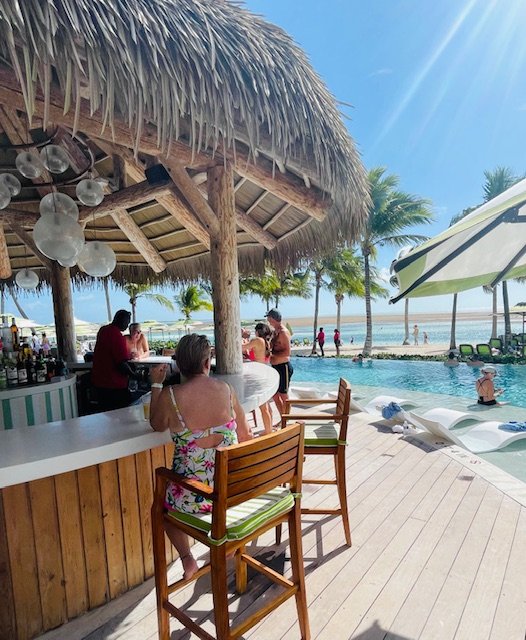 Circular bar at Hideaway Beach on A Perfect Day at CocoCay. Photo Jill Weinlein