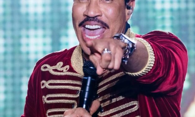 Lionel Richie to Headline Festival Napa Valley’s Arts for All Gala at Nickel & Nickel, July 14