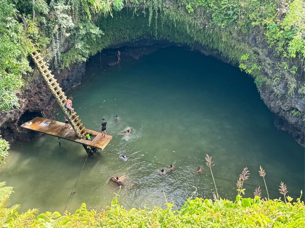 To Sua Ocean Trench