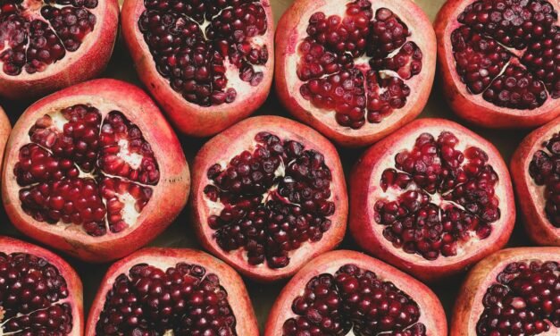 Pomegranate Seed Oil Benefits