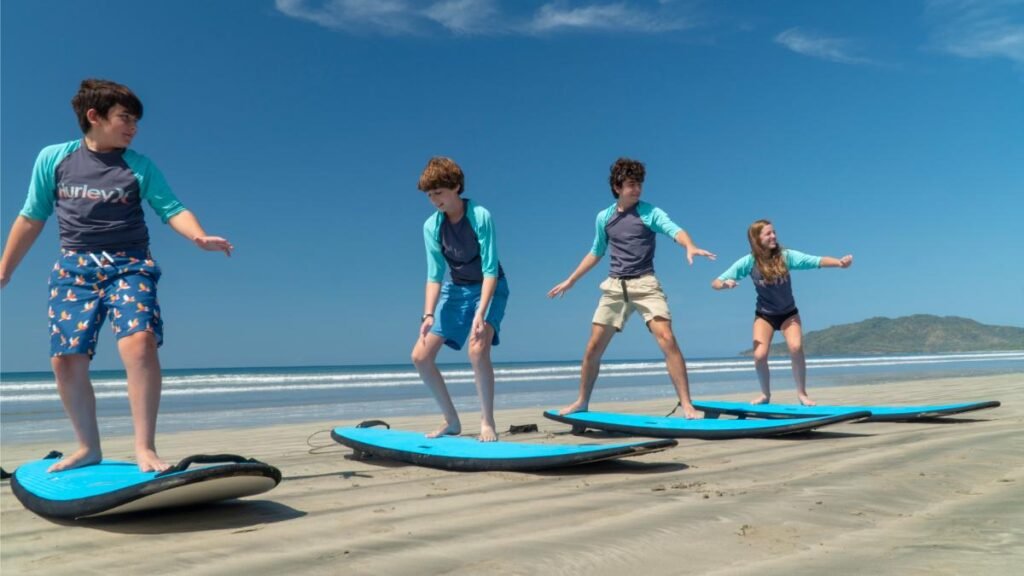 Surfing-Playa-Grande