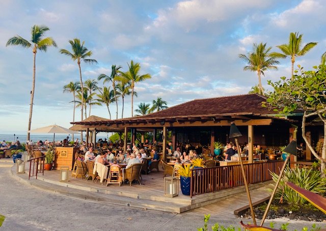 Beach Tree Bar &amp; Lounge. Photo by Jill Weinlein