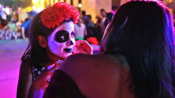 Pueblo Bonito Resorts Celebrating Dia de los Muertos