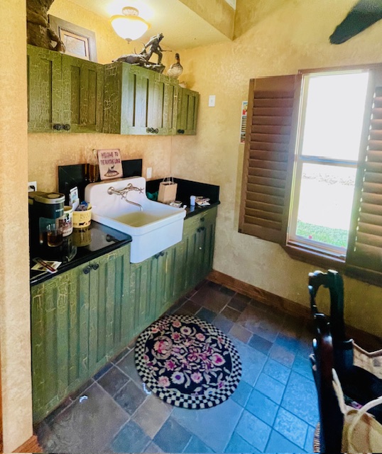 Cabin kitchenette. Photo by Jill Weinlein