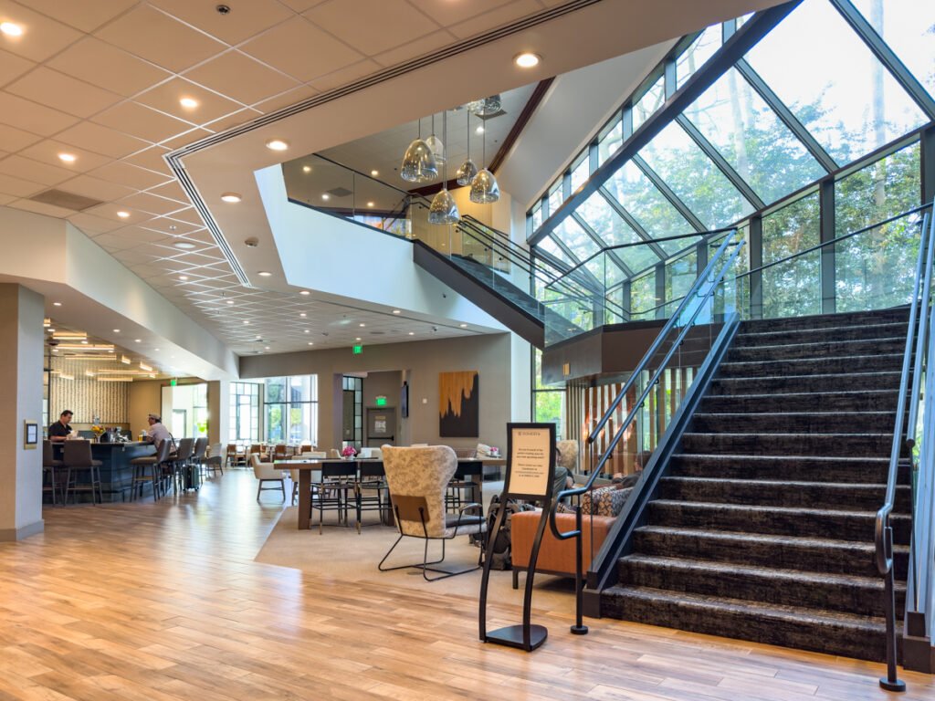 Lobby and Lounge at Sonesta Irvine.